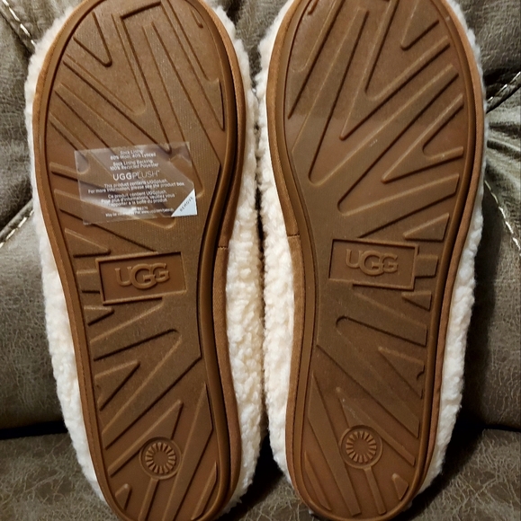 UGG Plushy Sleepers - Picture 4 of 6